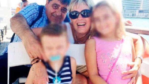 Paco López con su mujer y sus dos sobrinos-nietos poco antes del atentado