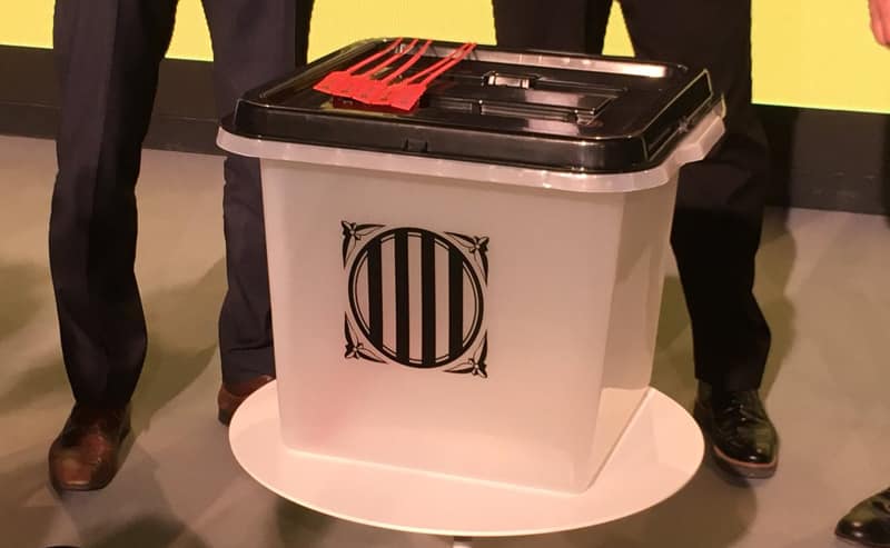 La urna que ha presentado este viernes la Generalitat para el referéndum del 1-O