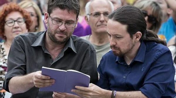 Pablo Iglesias junto a Albano Dante Fachín, secretario general de Podem