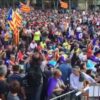Independentistas en el exterior del Parlamento catalán