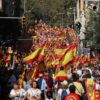 Cientos de miles de personas se manifiestan por la unidad de España en Barcelona