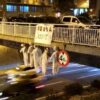 Los cinco muñecos que han aparecido colgados en un puente de Pamplona