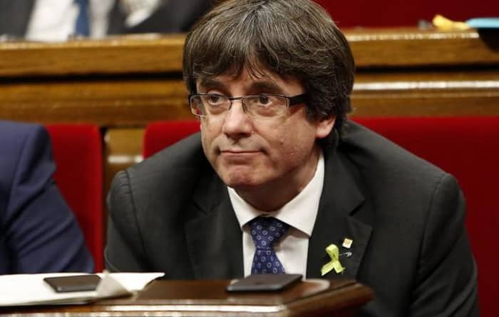 Carles Puigdemont en el Parlamento catalán