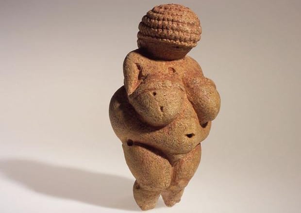 La Venus de Willendorf, la escultura que Facebook considera pornográfica