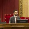 Roger Torrent en el Parlamento catalán