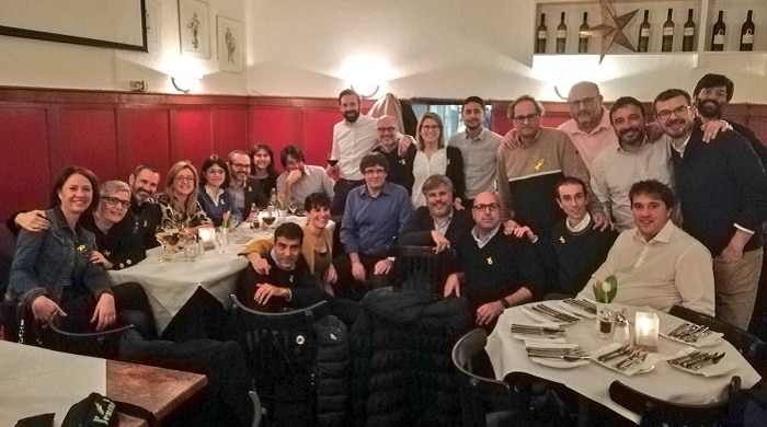 Puigdemont, de cena con miembros de Junts per Catalunya