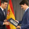 Pedro Sánchez entrega un regalo a Justin Trudeau antes de reunirse en Canadá