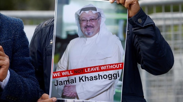 Cartel con la imagen de Jamal Khashoggi