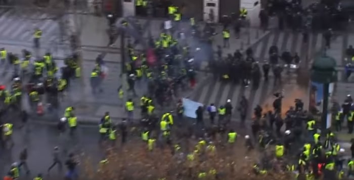 Disturbios de los chalecos amarillos en París