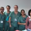 El Dr. Pardo (centro) y la Dra. Rivas (2ª por la derecha), junto a otros ponentes y participantes del curso