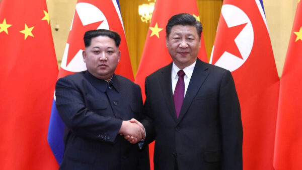 Kim Jong-un con el presidente chino, Xi Jinping