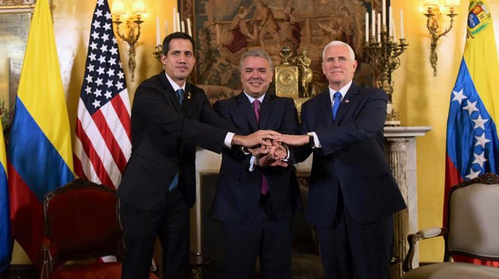 De izquierda a derecha, Juan Guaidó (encargado de Venezuela), Iván Duque (presidente de Colombia) y Mike Pence (vicepresidente de EEUU)