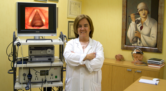 La doctora Isabel García López, especialista en laringología y voz del Hospital Ruber Internacional