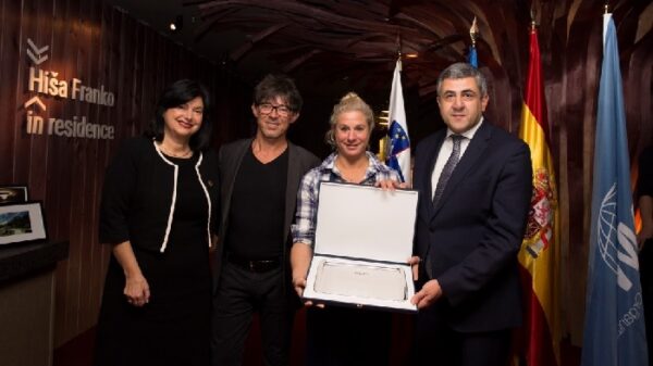 La Embajadora de Eslovenia en España, Renata Cvelbar Berk, la chef Ana Roš y el Secretario General de la Organización Mundial del Turismo, Zurab Pololikashvili
