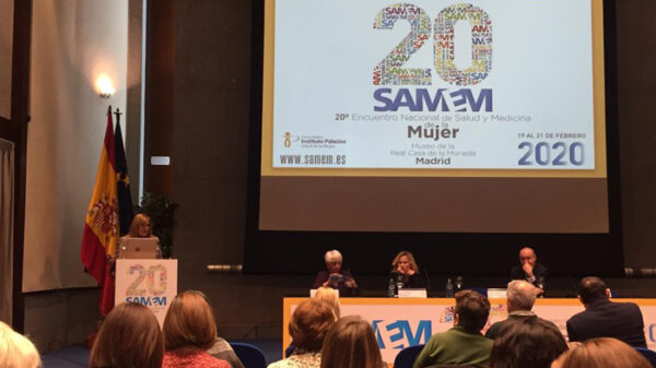 La doctora Carmen Pingarrón en la reunión SAMEM