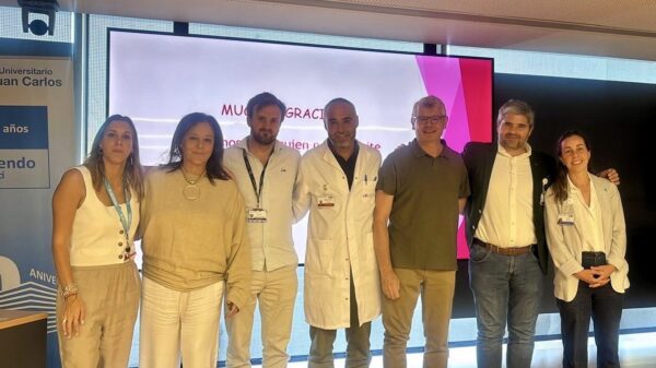 El HURJC aborda los avances diagnósticos y terapéuticos frente al alzhéimer, la atención integral y el apoyo a pacientes y cuidadores.