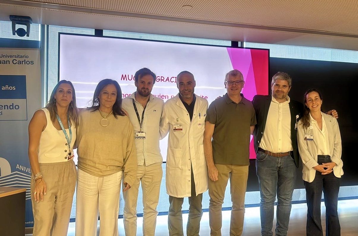 El HURJC aborda los avances diagnósticos y terapéuticos frente al alzhéimer, la atención integral y el apoyo a pacientes y cuidadores.