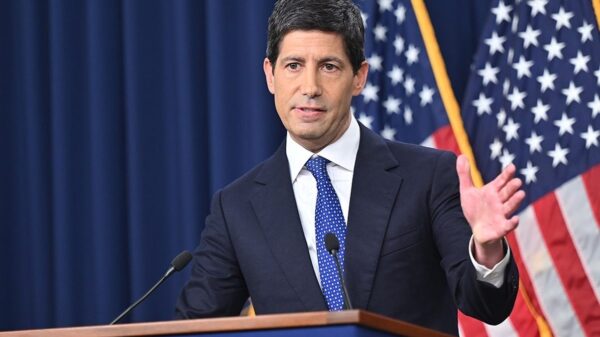 El presidente de la Reserva Federal (Fed), Kevin Warsh, lee su declaración inicial en la rueda de prensa del FOMC. Foto: ©Reserva Federal.