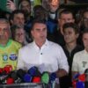 El senador Flávio Bolsonaro ante los periodistas en Brasilia tras la segunda vuelta