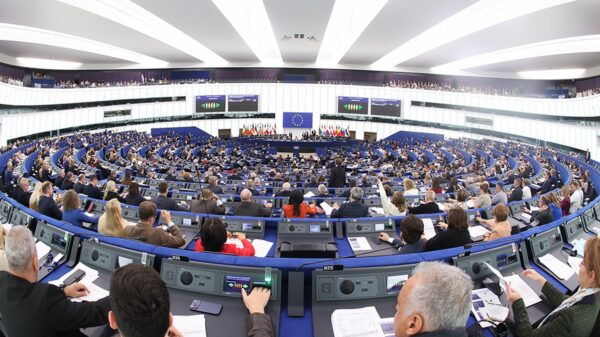 Roberta Metsola en el hemiciclo del Parlamento Europeo